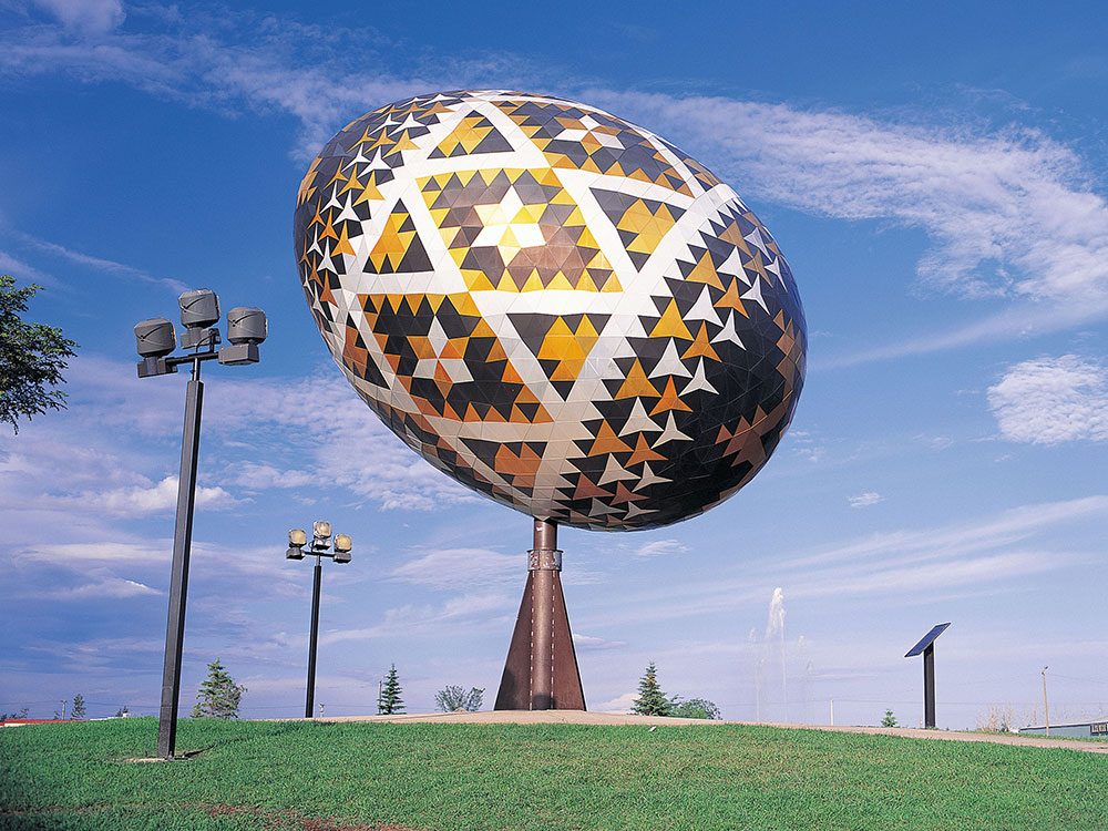 1 oz Vegreville Pysanka Egg Silver Coin - Image 4